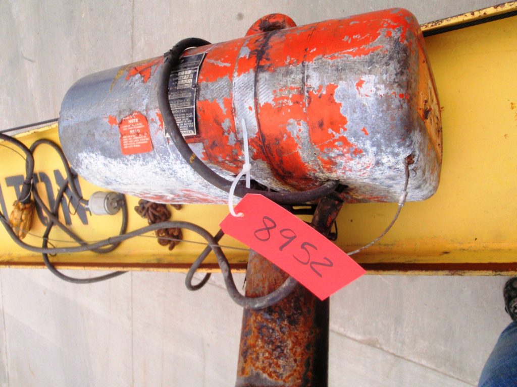 CM Model L 1 Ton Hoist with Pendant Control