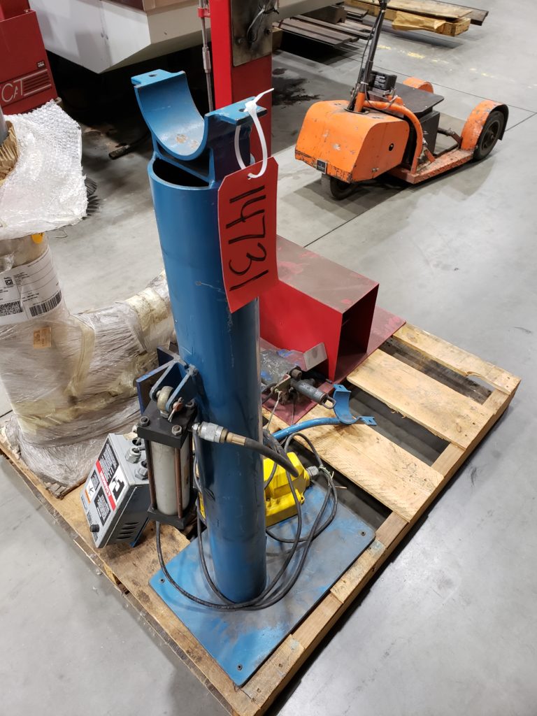 Riveter Stand