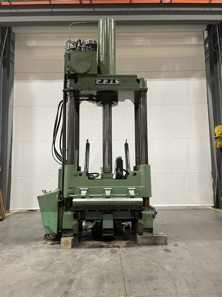 Reis 220 Ton Four Post Spotting Press, Model TUS160-OK