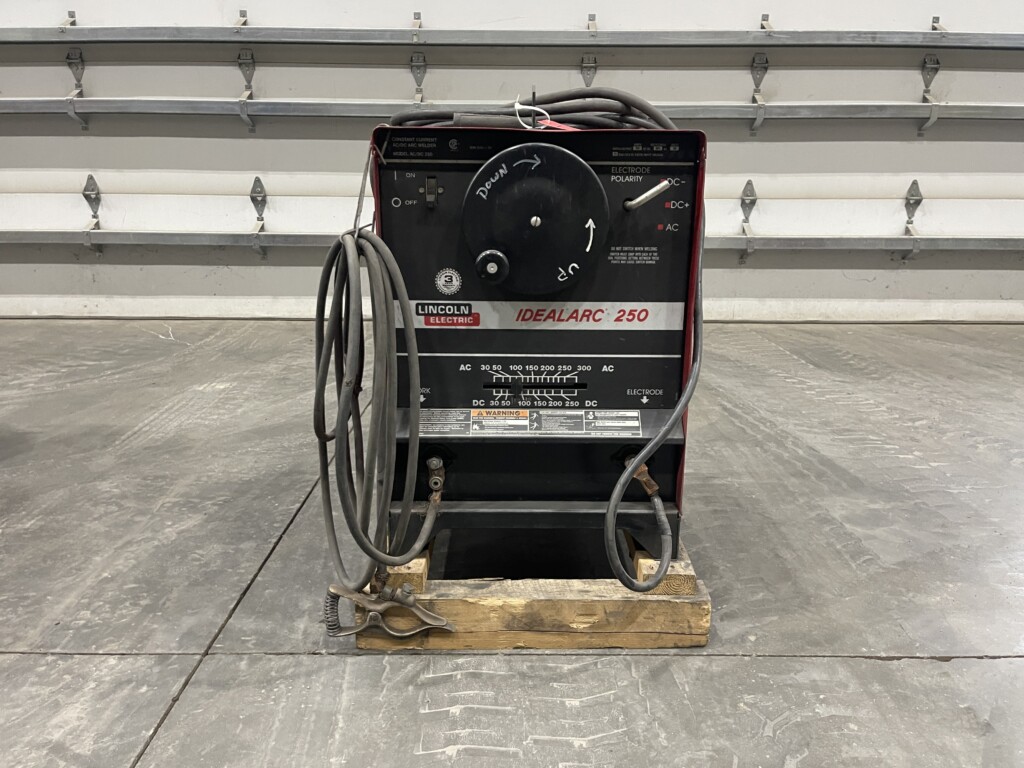 Lincoln Idealarc 250 Welder