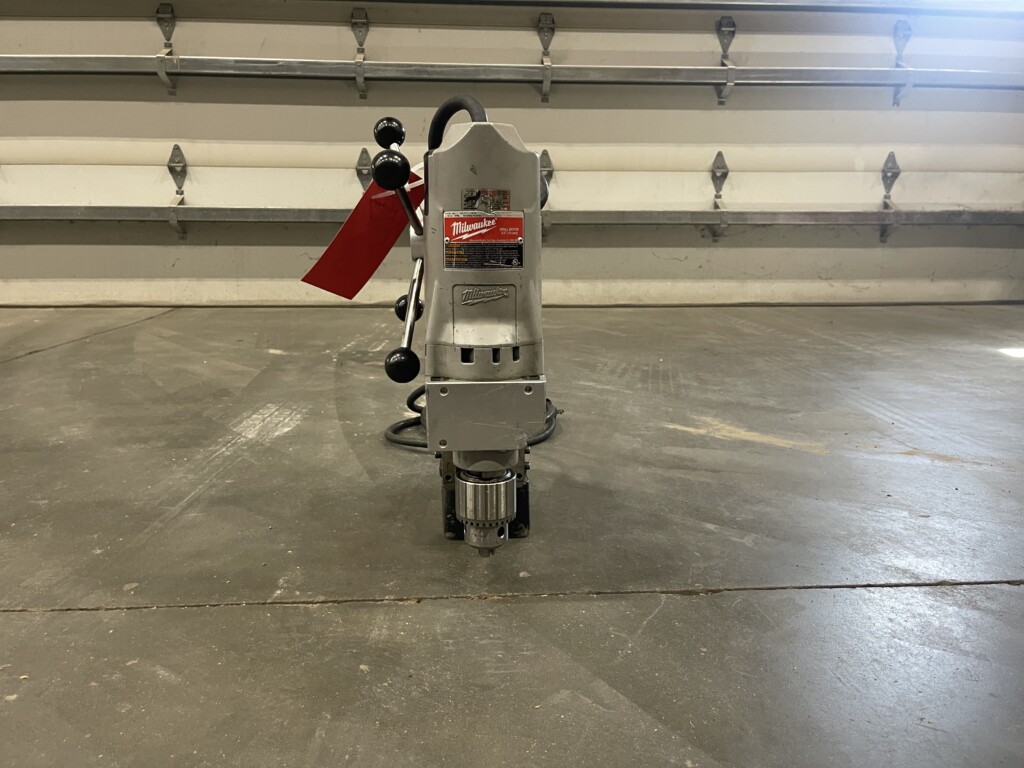 Milwaukee 3/4" Magnetic Drill, 350 RPM