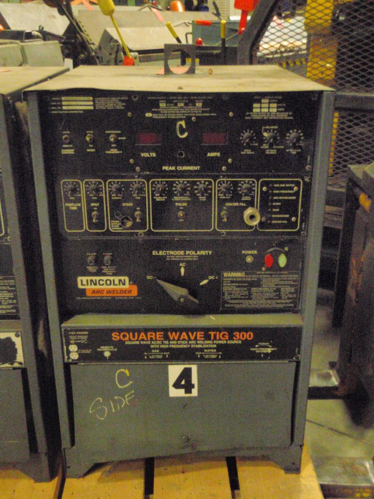 Lincoln Squarewave Tig 300 Welder